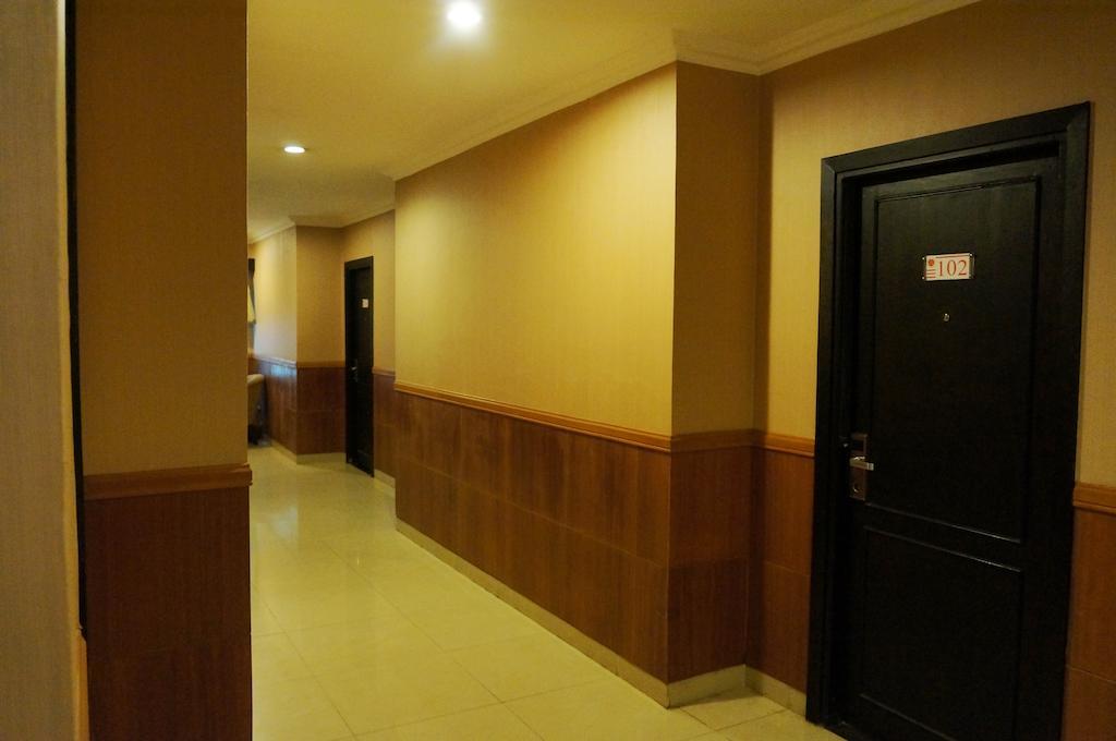Feodora Airport Hotel Palimbão Exterior foto